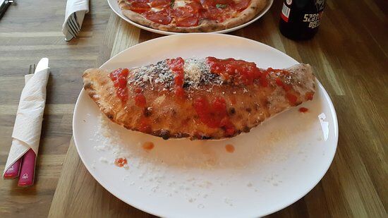 TYP 00 Pizza I Wino