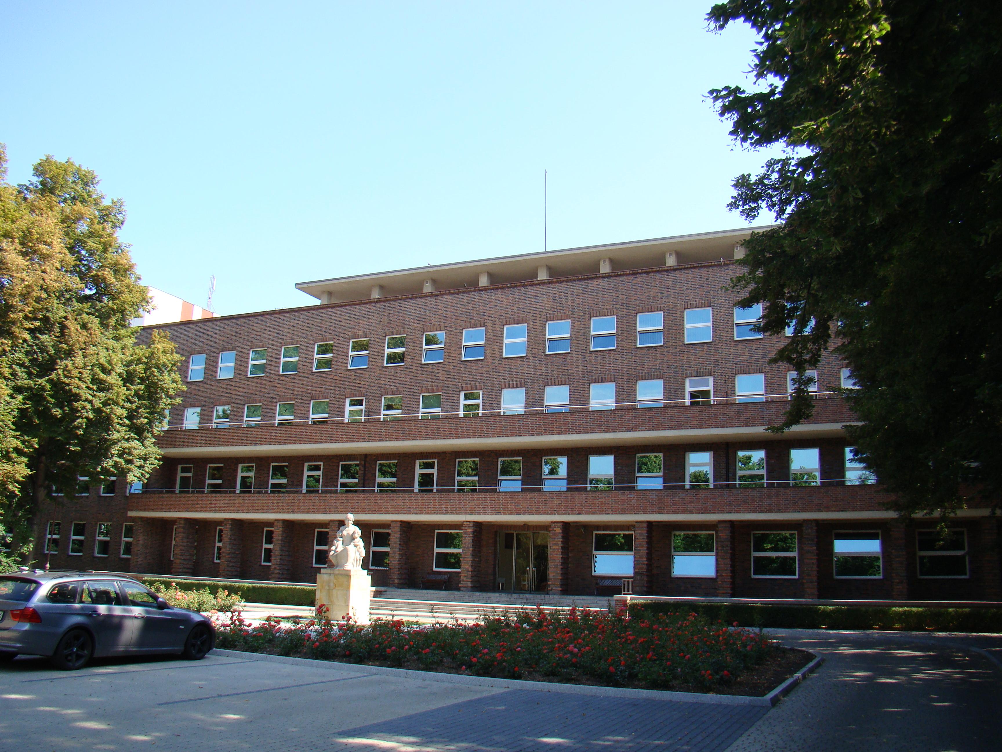 Budynek Kliniki Ginekologiczno-Położniczej